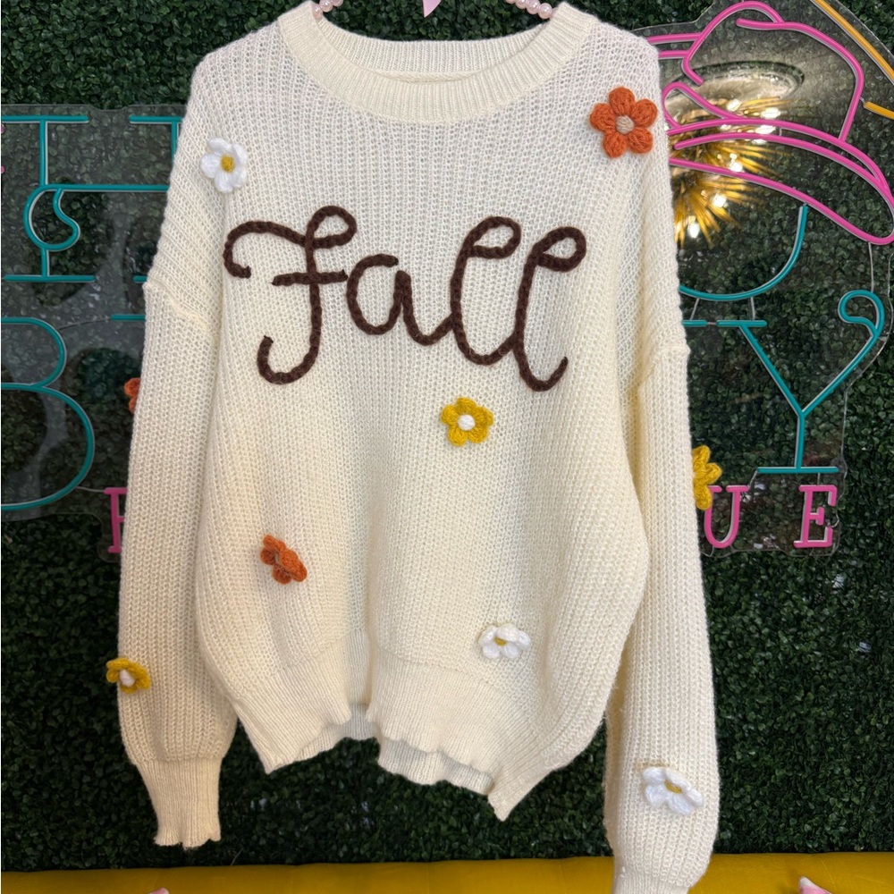 BiBi Fall Delicate Cream Sweater with Flowers Size‎ S but oversized NWOT